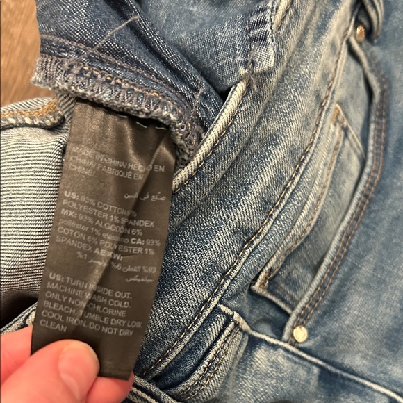 White House Black Market Blue Ankle Jeans - Picture 3 of 8